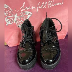 Forever 21 Patten Leather Size 6